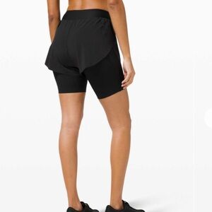 Lululemon zoned In high rise 2 in 1 shorts black size 8